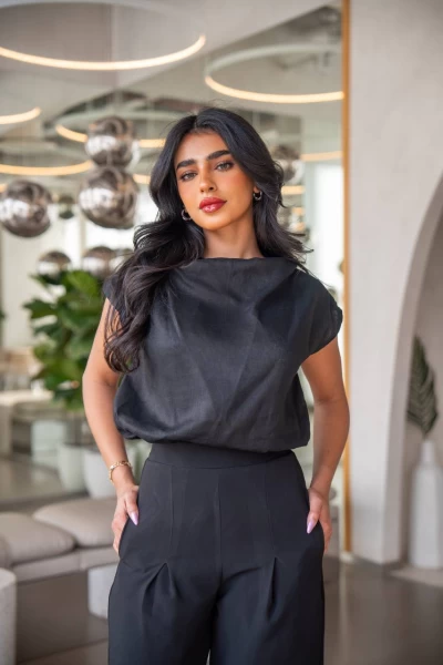 Linen blouse and crepe pants set, black C:IB1001